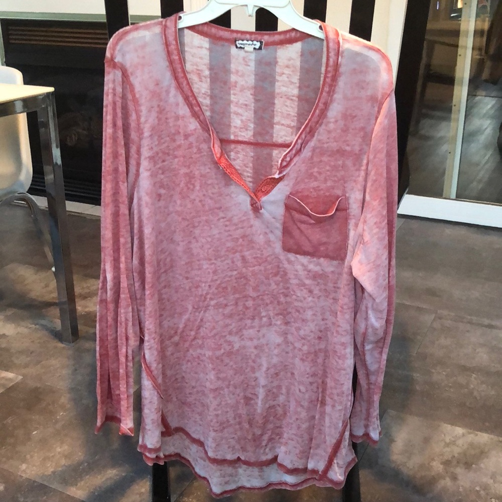 Long sleeve tee